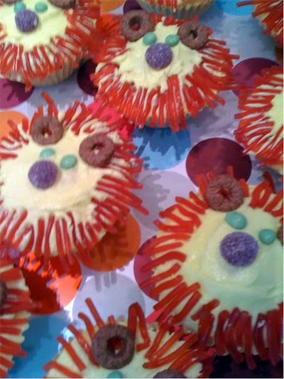 Decorated lion cupcakes
